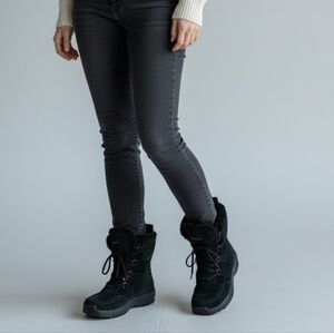 Columbia Timberline Water Resistant Suede Boots